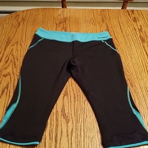 New Balance athletic crop pants